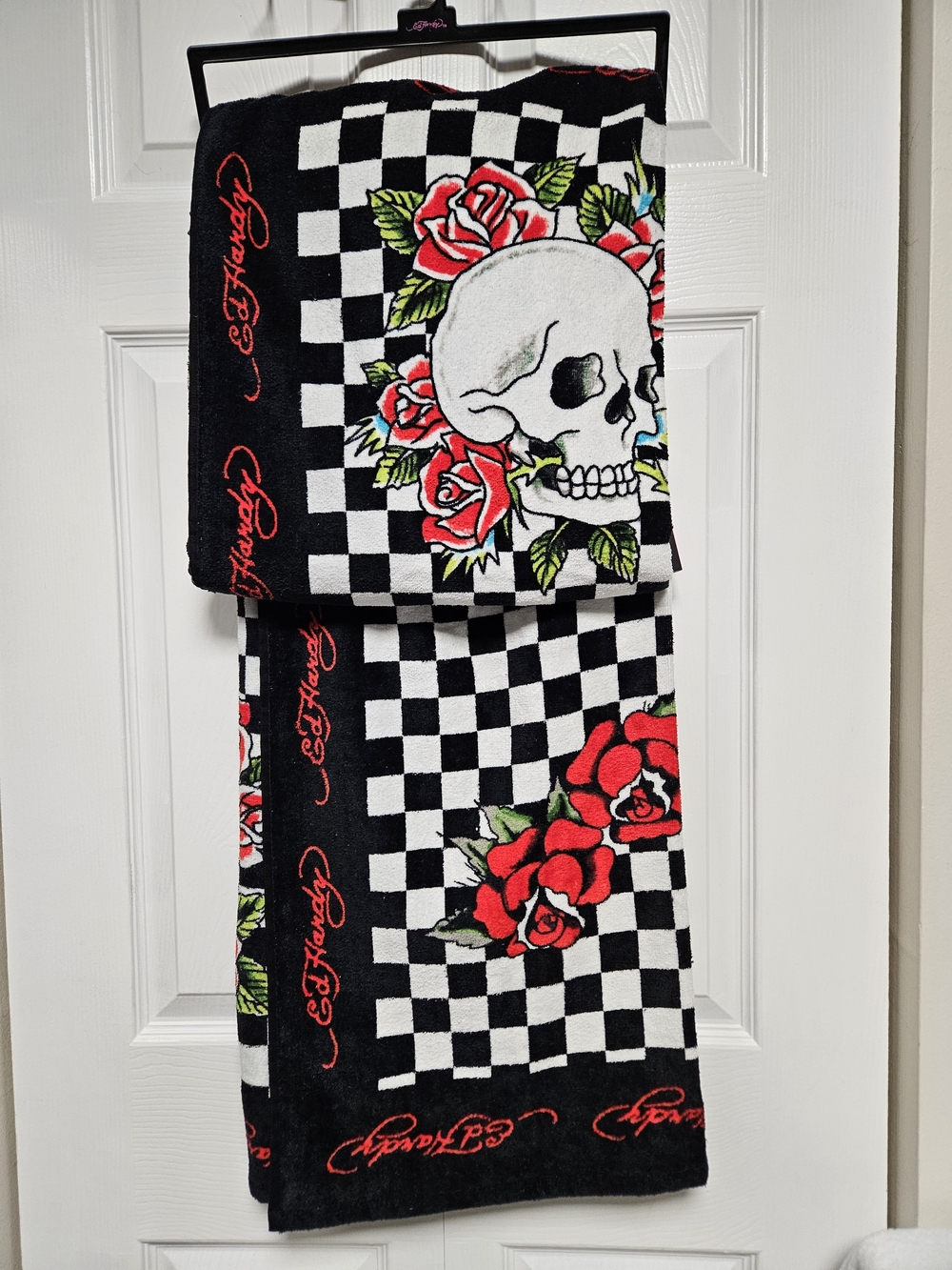Ed Hardy Black/White Checkered w/Skulls&Red Roses Cotton Pool Beach Towel 36x68